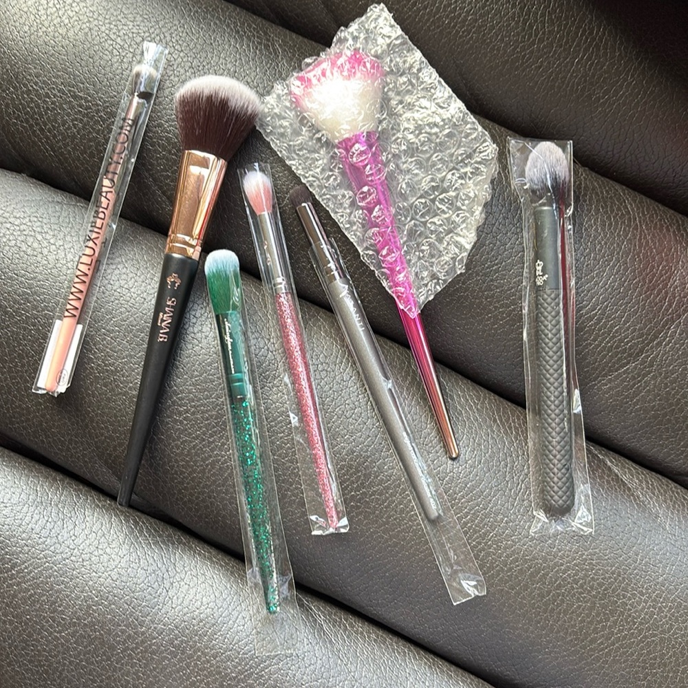 6 quality brand new makeup brushes lot RL Moda Pro Vasanti Shania B Luxury more